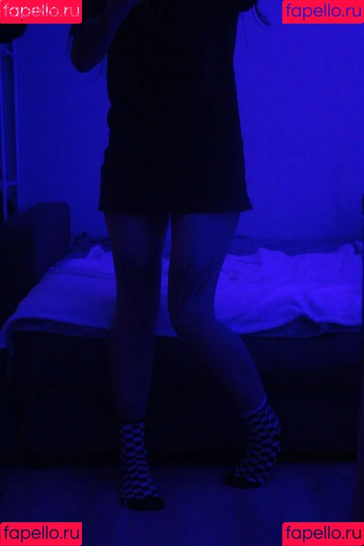 Jules Feet Onlyfans Photo Gallery 