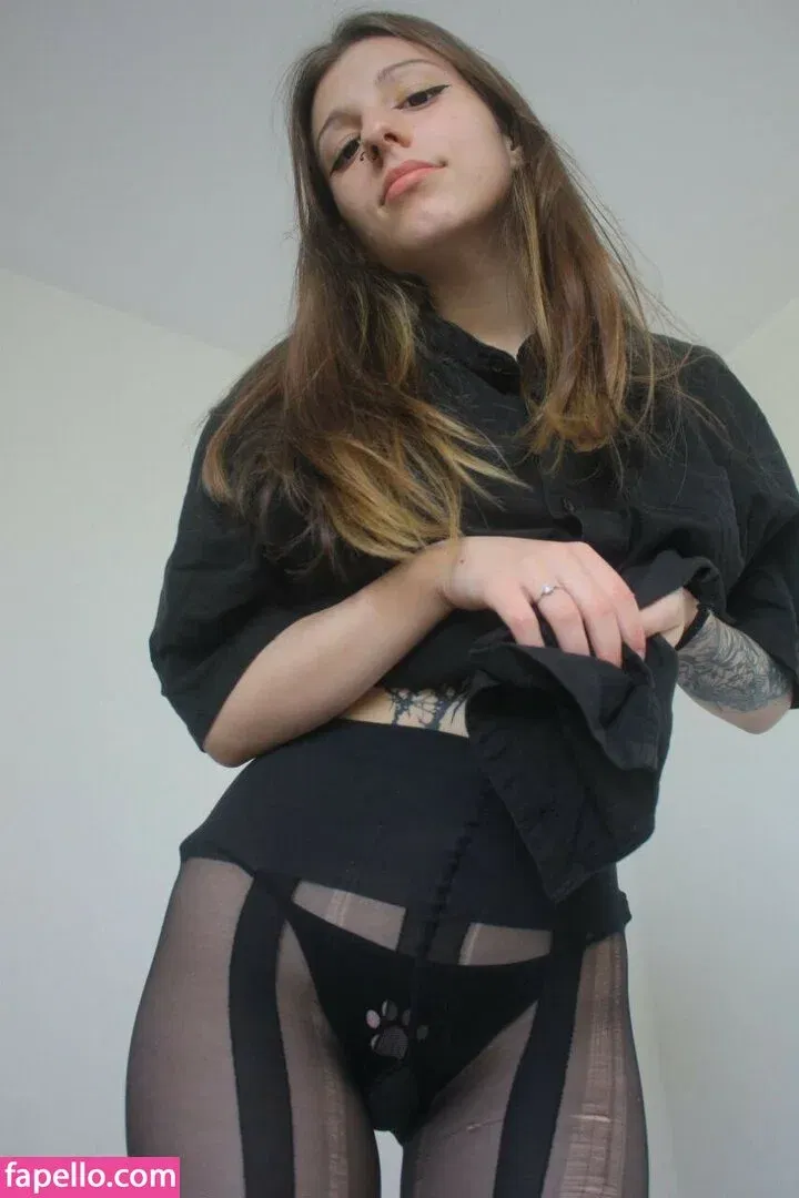 Jules Feet Onlyfans Photo Gallery 