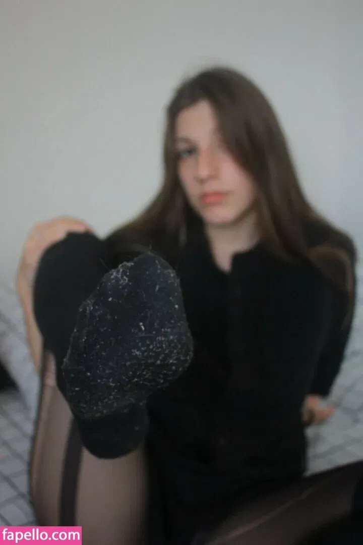 Jules Feet Onlyfans Photo Gallery 