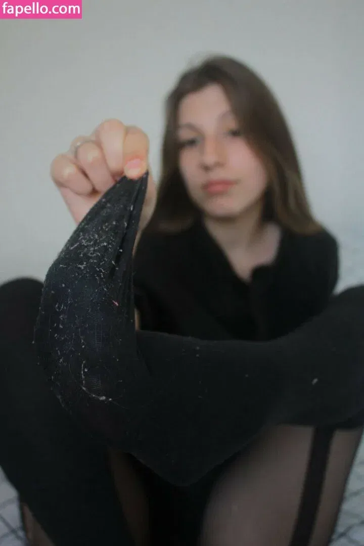 Jules Feet Onlyfans Photo Gallery 