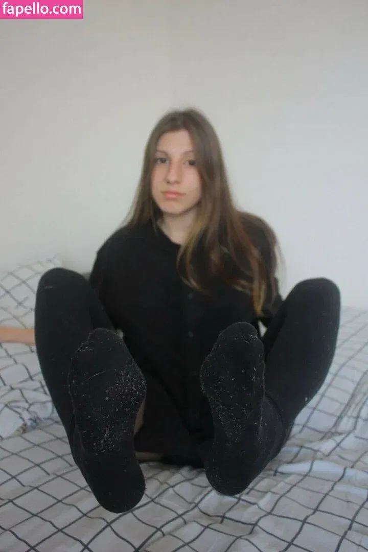 Jules Feet Onlyfans Photo Gallery 