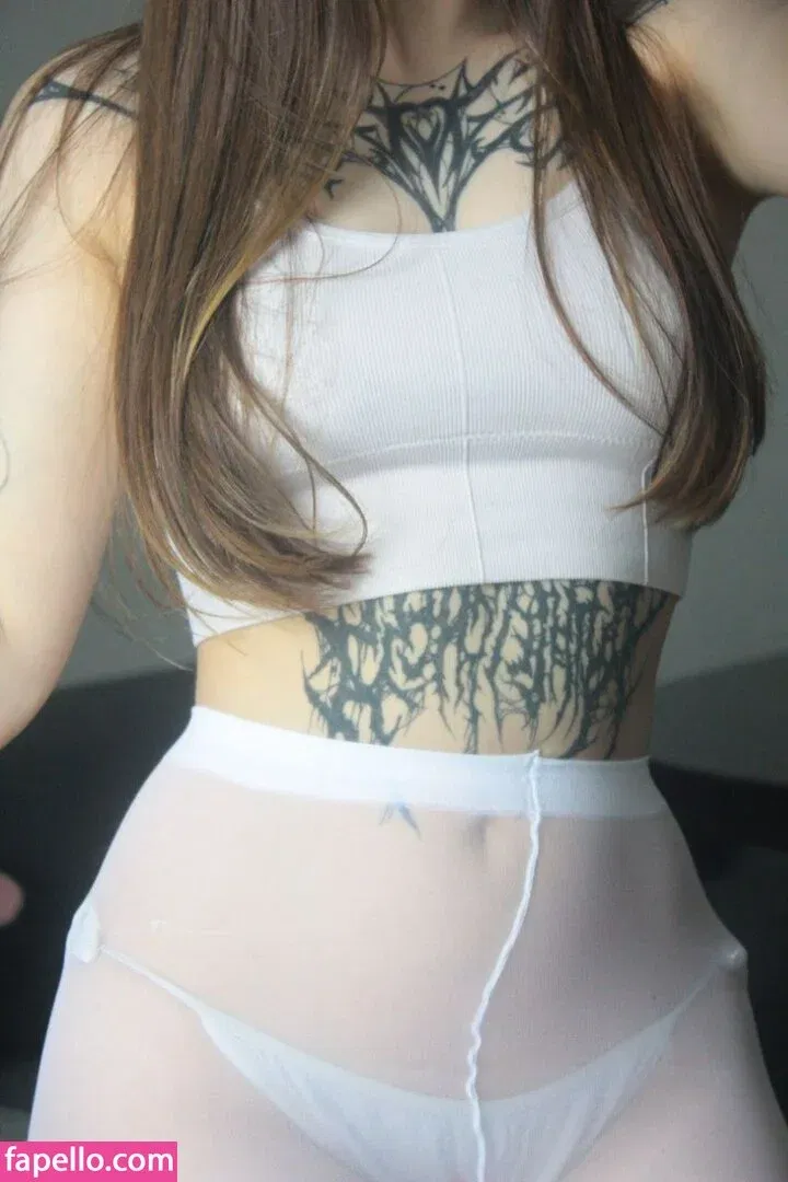 Jules Feet Onlyfans Photo Gallery 