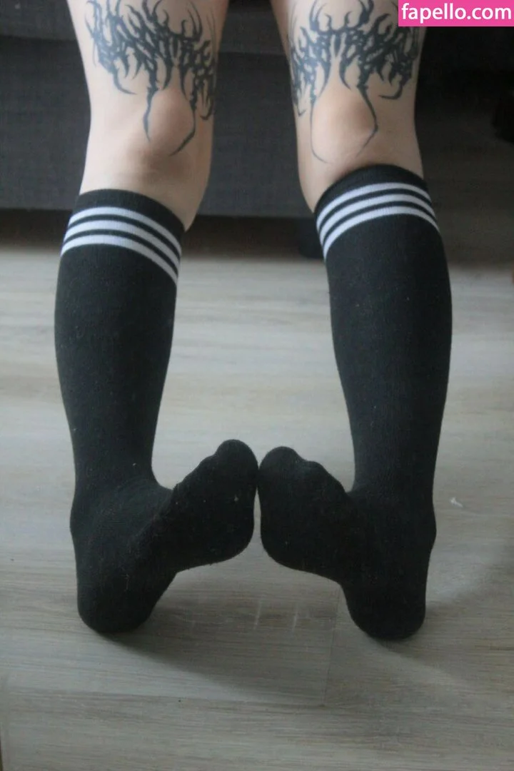 Jules Feet Onlyfans Photo Gallery 