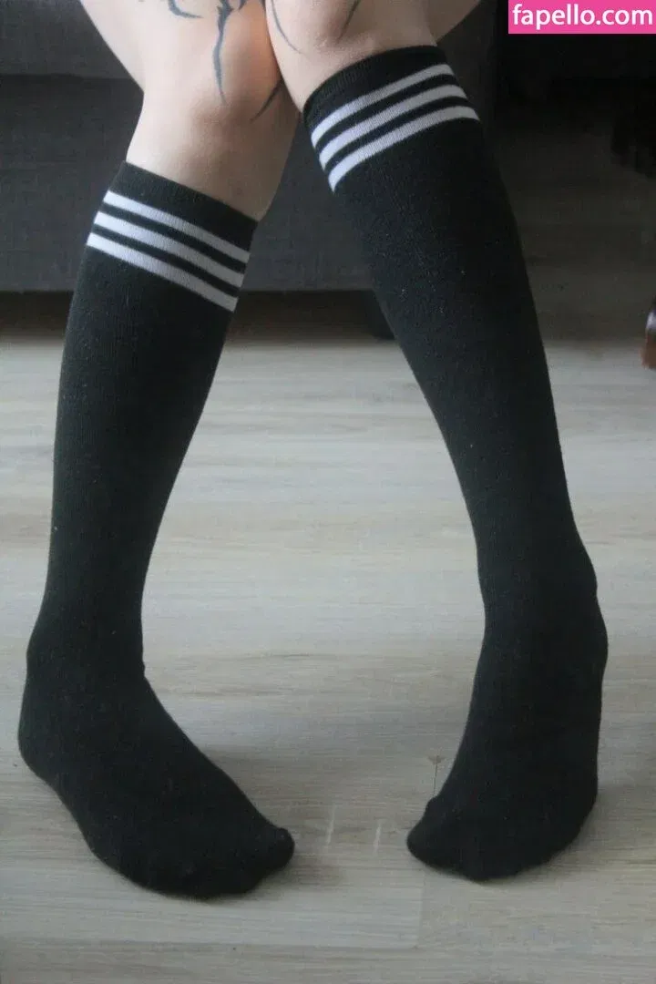 Jules Feet Onlyfans Photo Gallery 