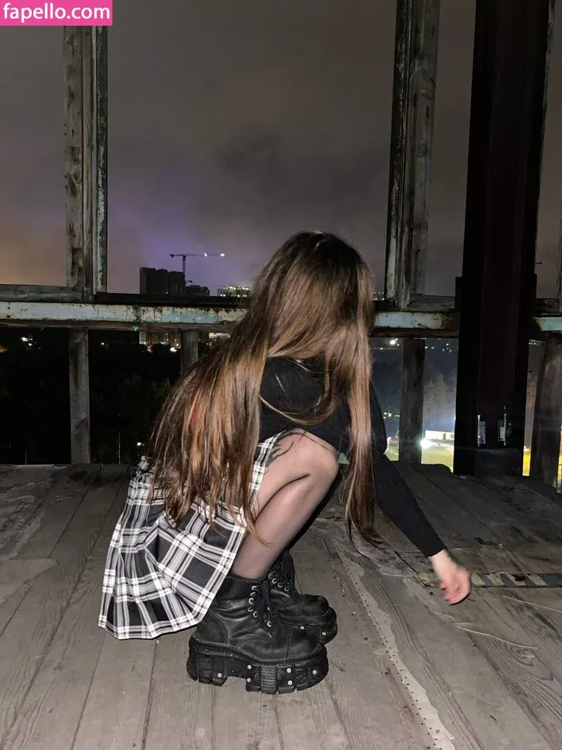 Jules Feet Onlyfans Photo Gallery 