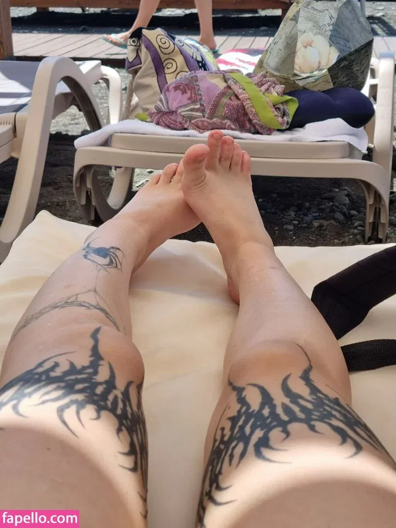 Jules Feet Onlyfans Photo Gallery 