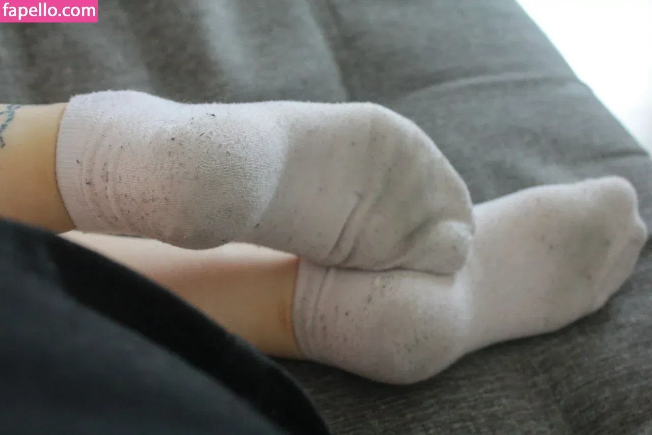 Jules Feet Onlyfans Photo Gallery 