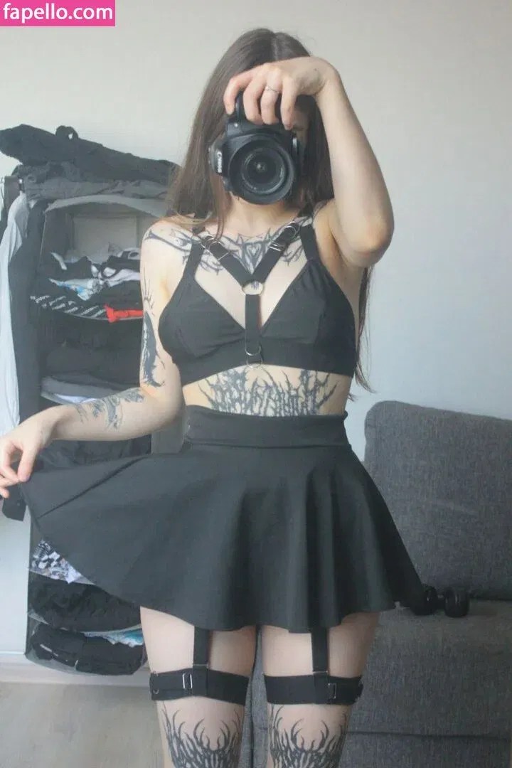 Jules Feet Onlyfans Photo Gallery 