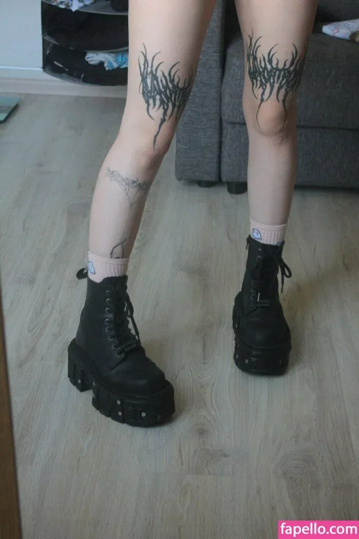 Jules Feet Onlyfans Photo Gallery 