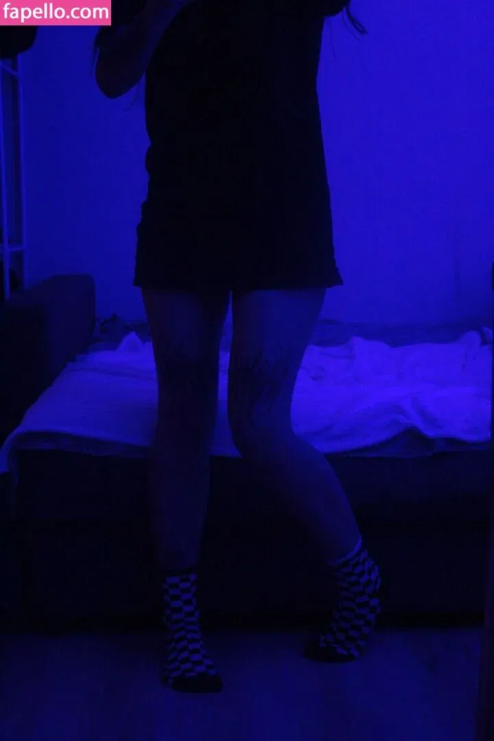 Jules Feet Onlyfans Photo Gallery 