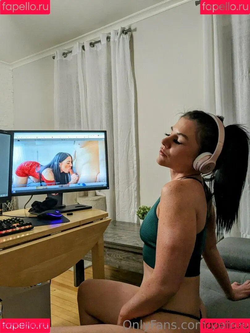 ylissaprettyman Onlyfans Photo Gallery 