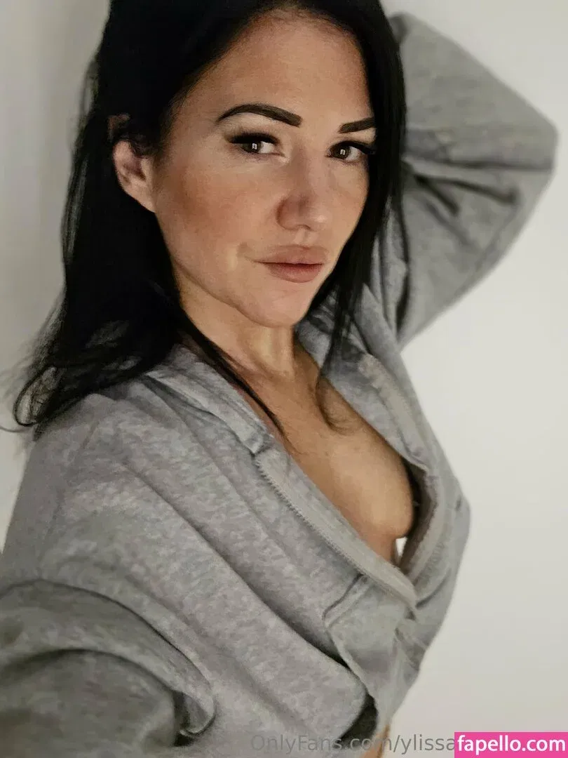ylissaprettyman Onlyfans Photo Gallery 