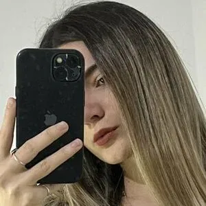 ButtonWhite Onlyfans Photo Gallery 