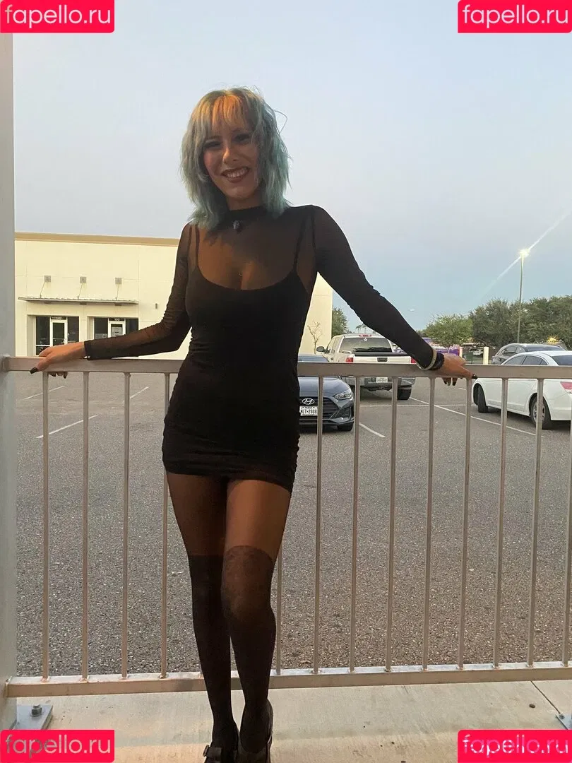 Sweetrora Onlyfans Photo Gallery 