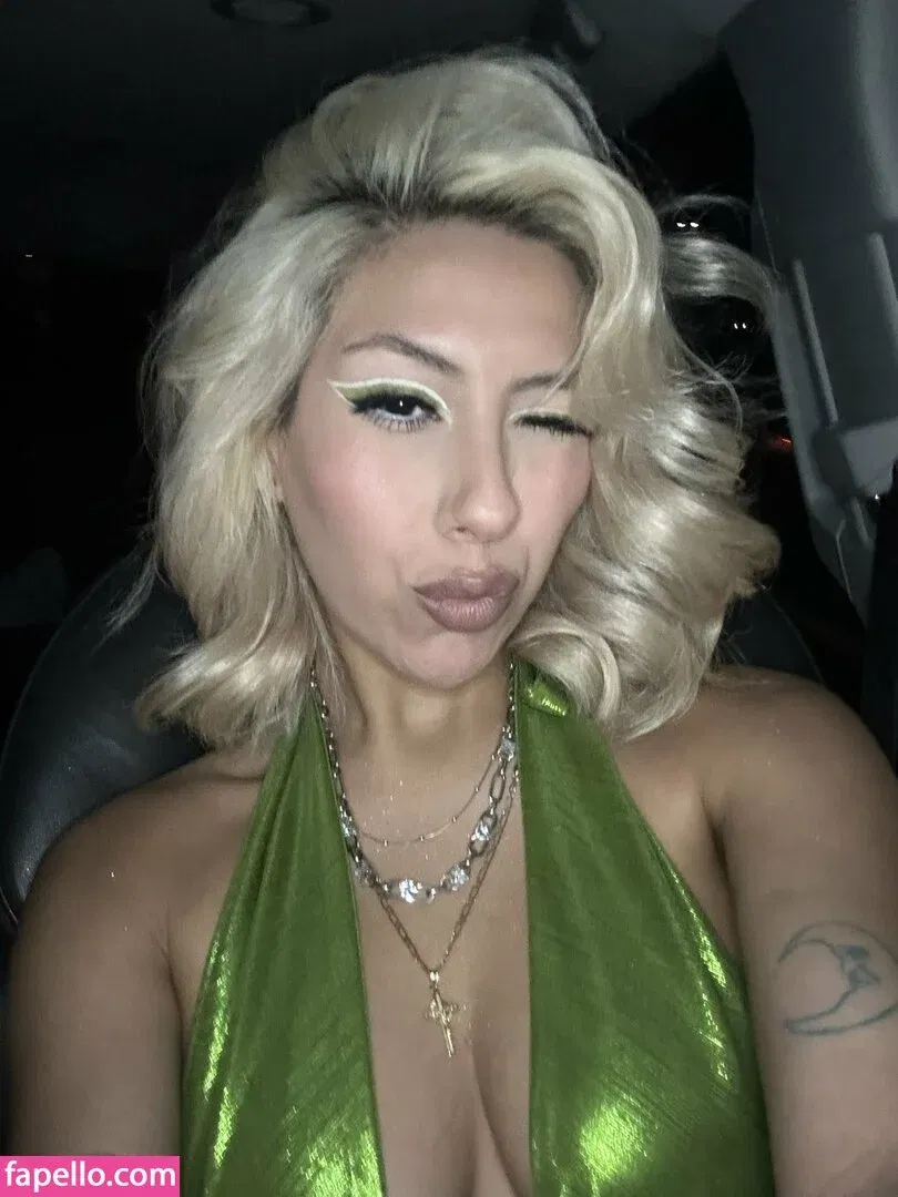 Sweetrora Onlyfans Photo Gallery 