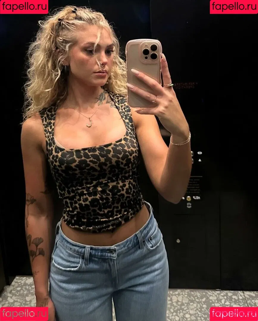 abigailwhhite Onlyfans Photo Gallery 