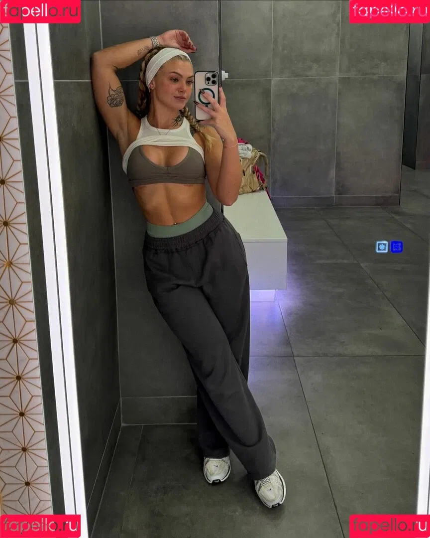 abigailwhhite Onlyfans Photo Gallery 