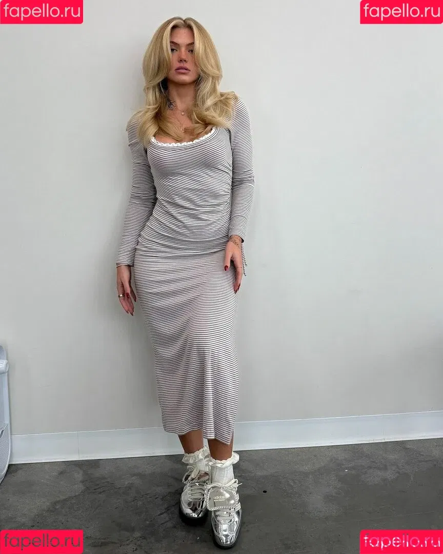 abigailwhhite Onlyfans Photo Gallery 