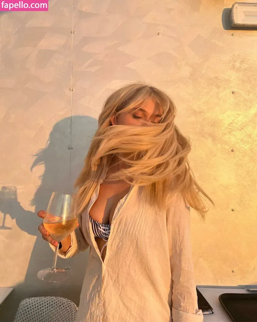 Linduh Onlyfans Photo Gallery 