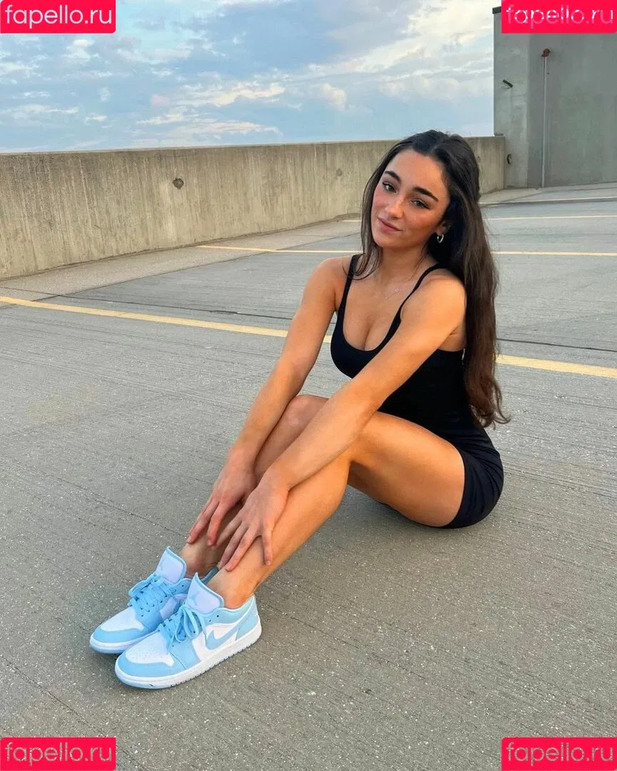 Elena Arenas Onlyfans Photo Gallery 