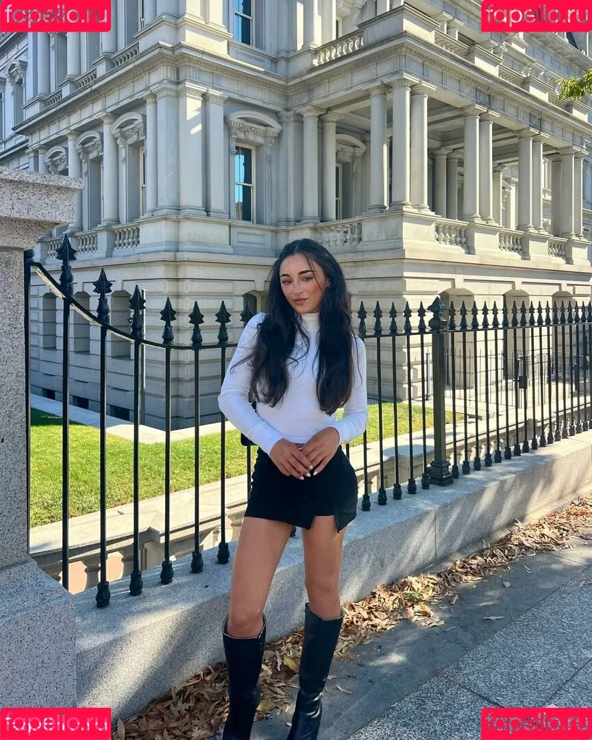 Elena Arenas Onlyfans Photo Gallery 