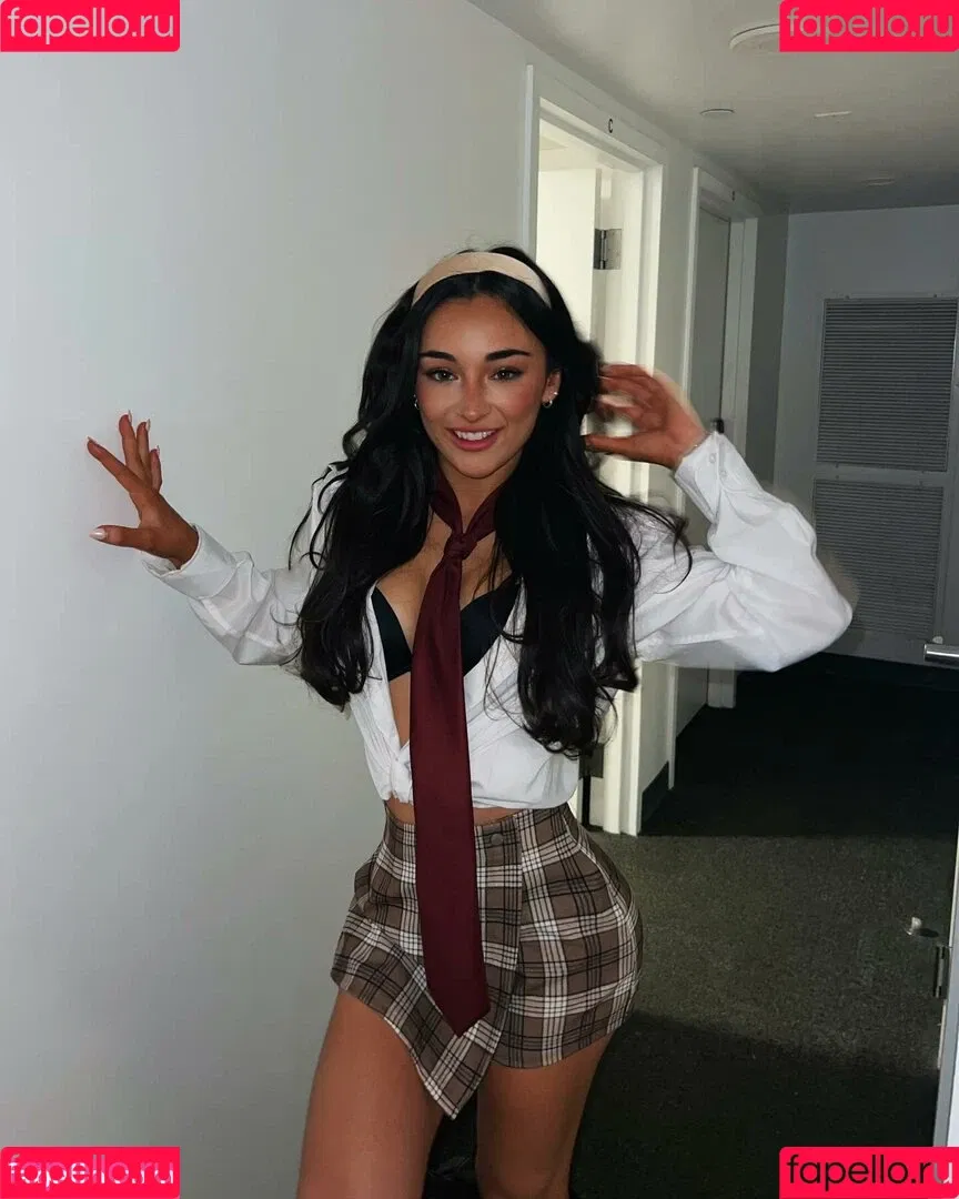 Elena Arenas Onlyfans Photo Gallery 