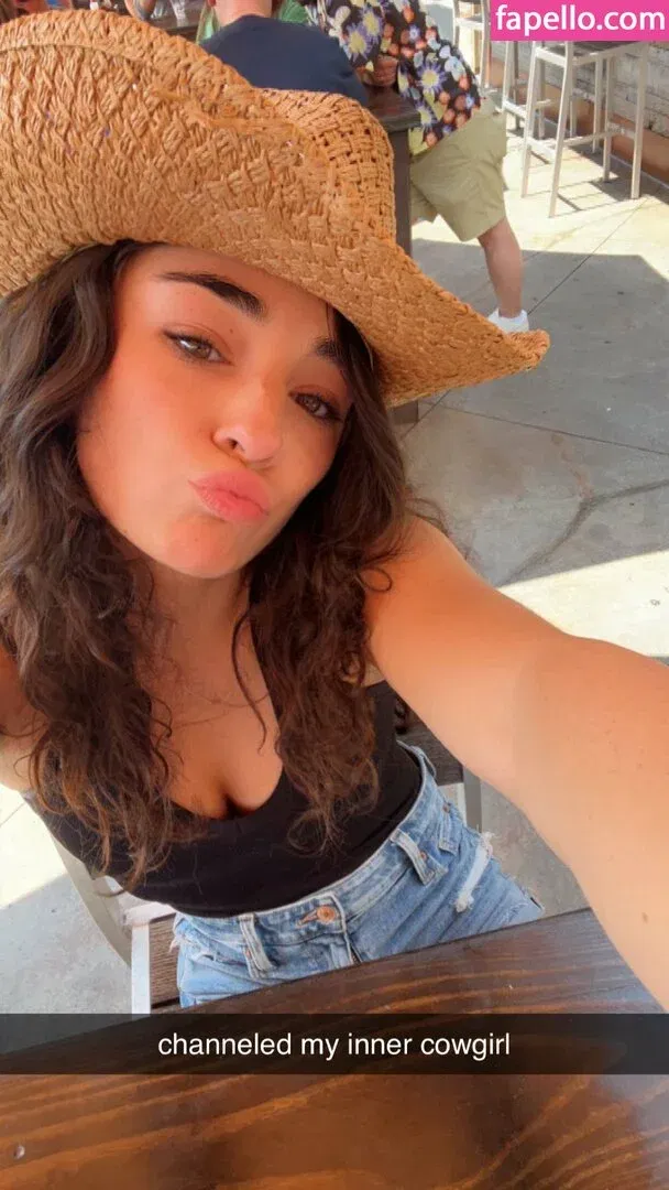 Elena Arenas Onlyfans Photo Gallery 