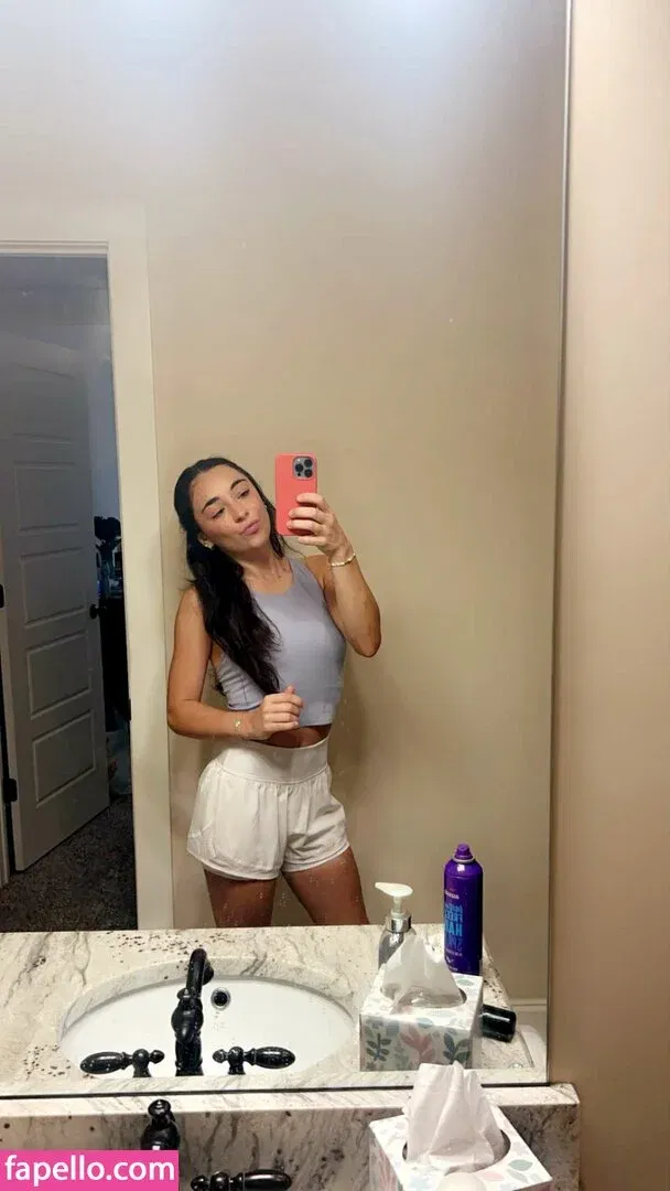 Elena Arenas Onlyfans Photo Gallery 