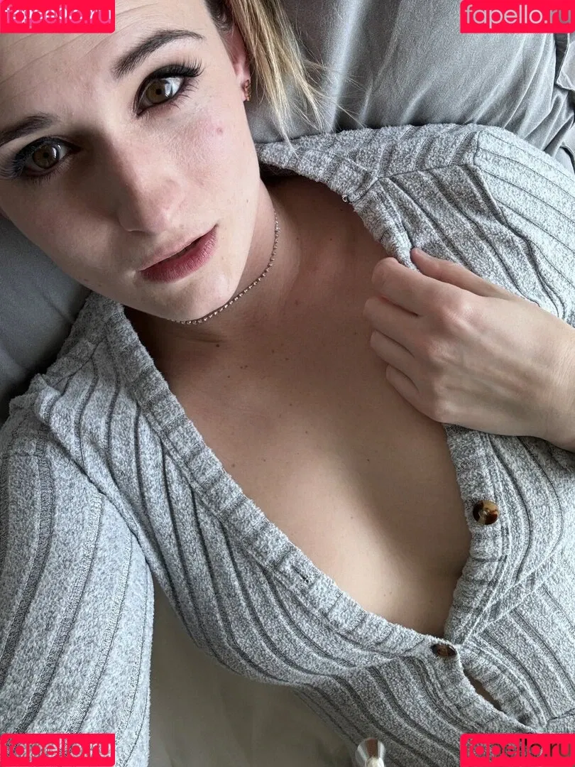 Melina May Onlyfans Photo Gallery 