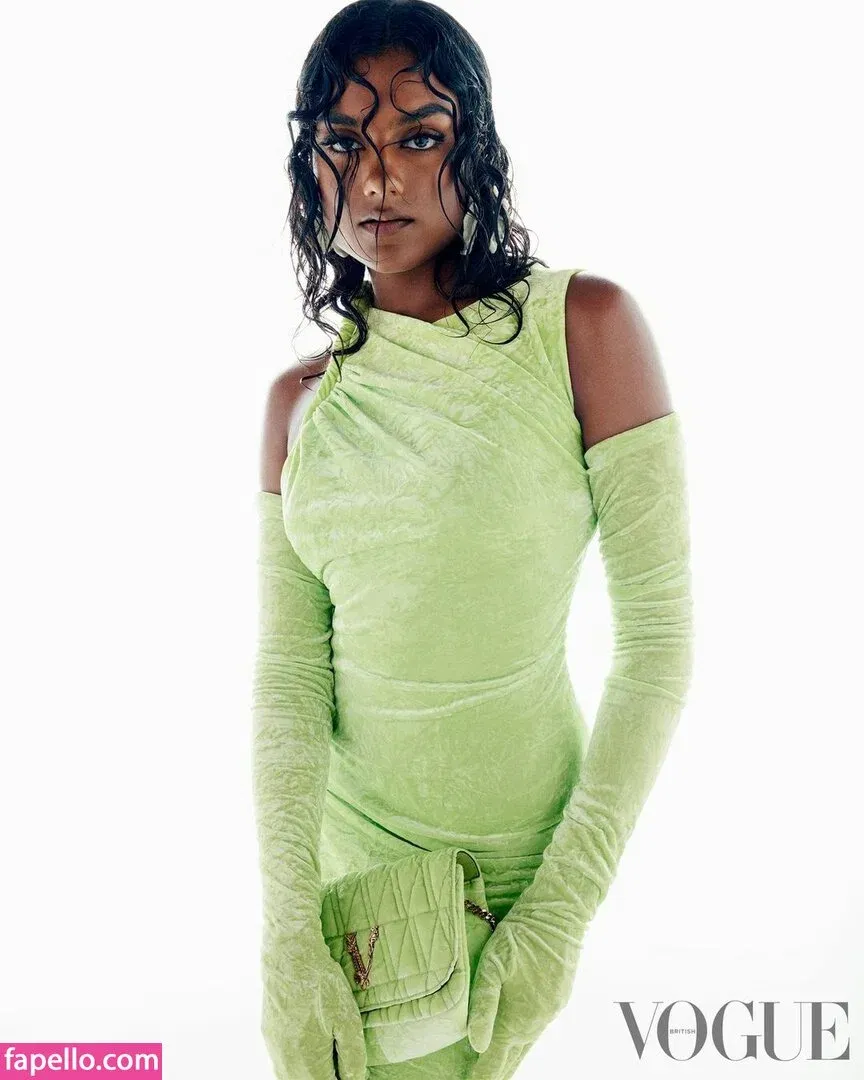 Simone Ashley Onlyfans Photo Gallery 