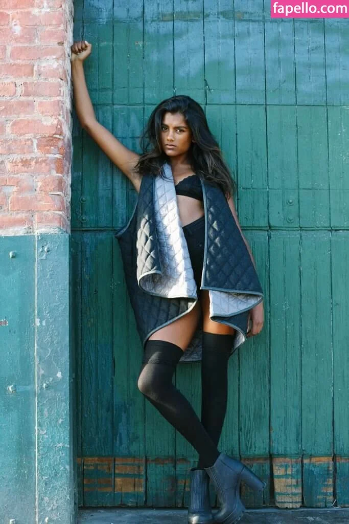 Simone Ashley Onlyfans Photo Gallery 