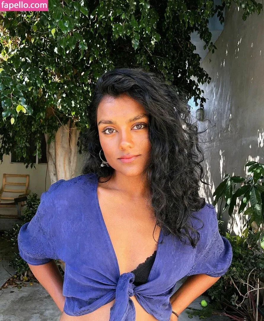 Simone Ashley Onlyfans Photo Gallery 