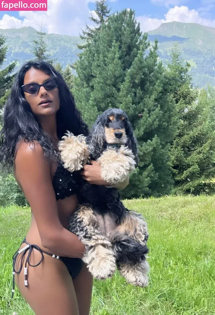 Simone Ashley Onlyfans Photo Gallery 