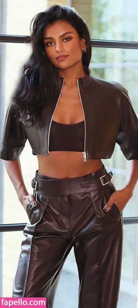 Simone Ashley Onlyfans Photo Gallery 