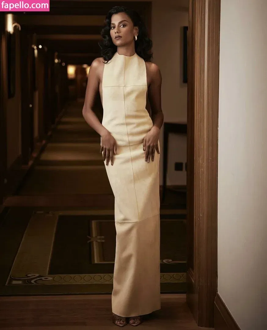 Simone Ashley Onlyfans Photo Gallery 