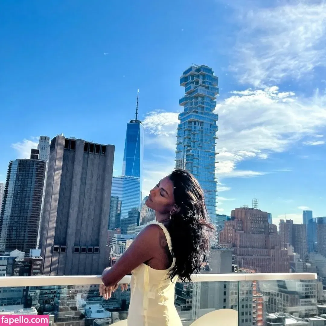 Simone Ashley Onlyfans Photo Gallery 