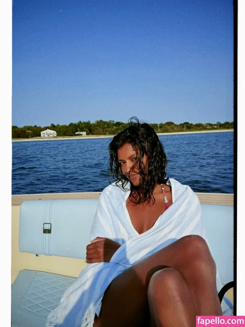 Simone Ashley Onlyfans Photo Gallery 