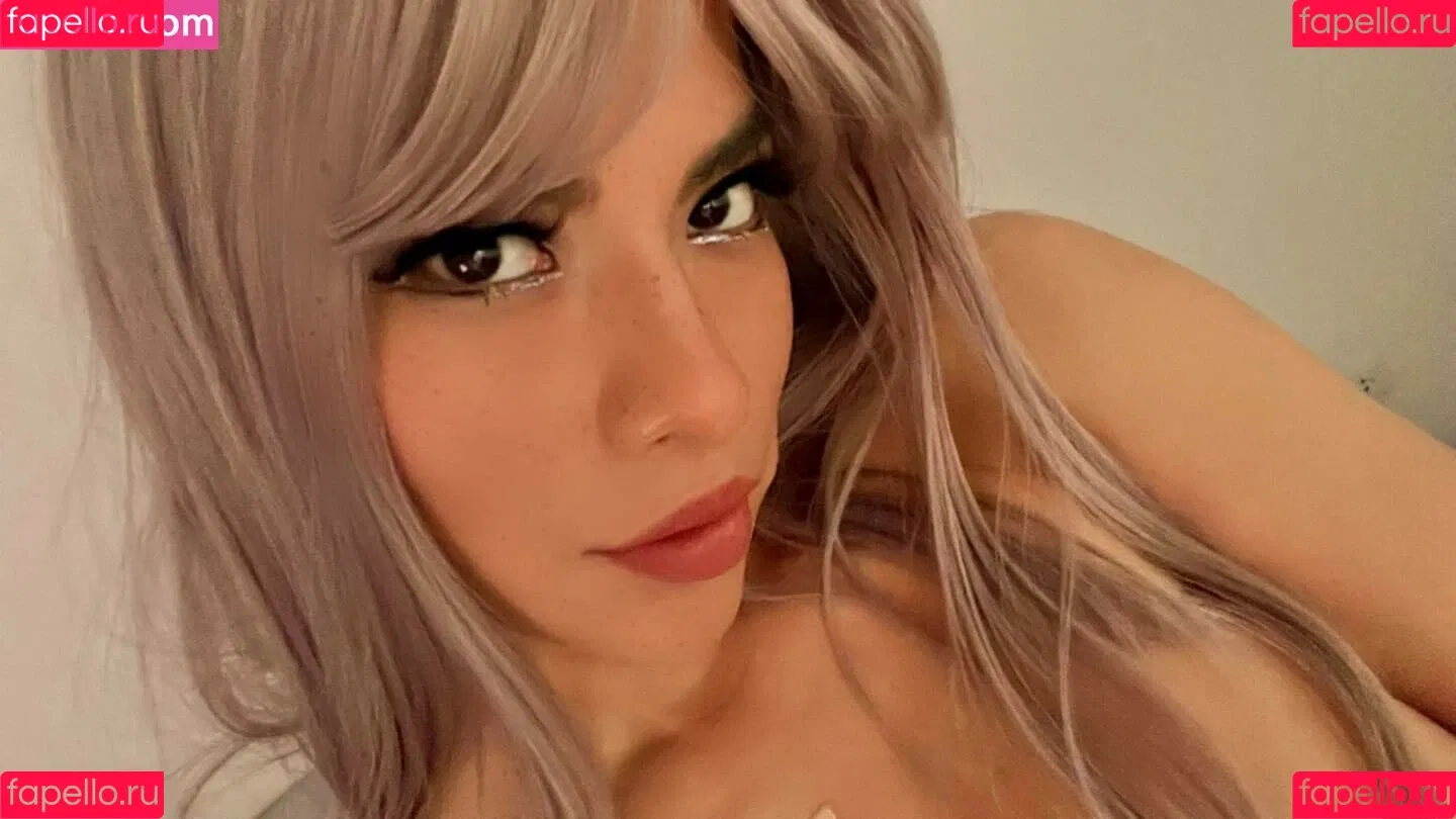 Kanako Redfield Onlyfans Photo Gallery 