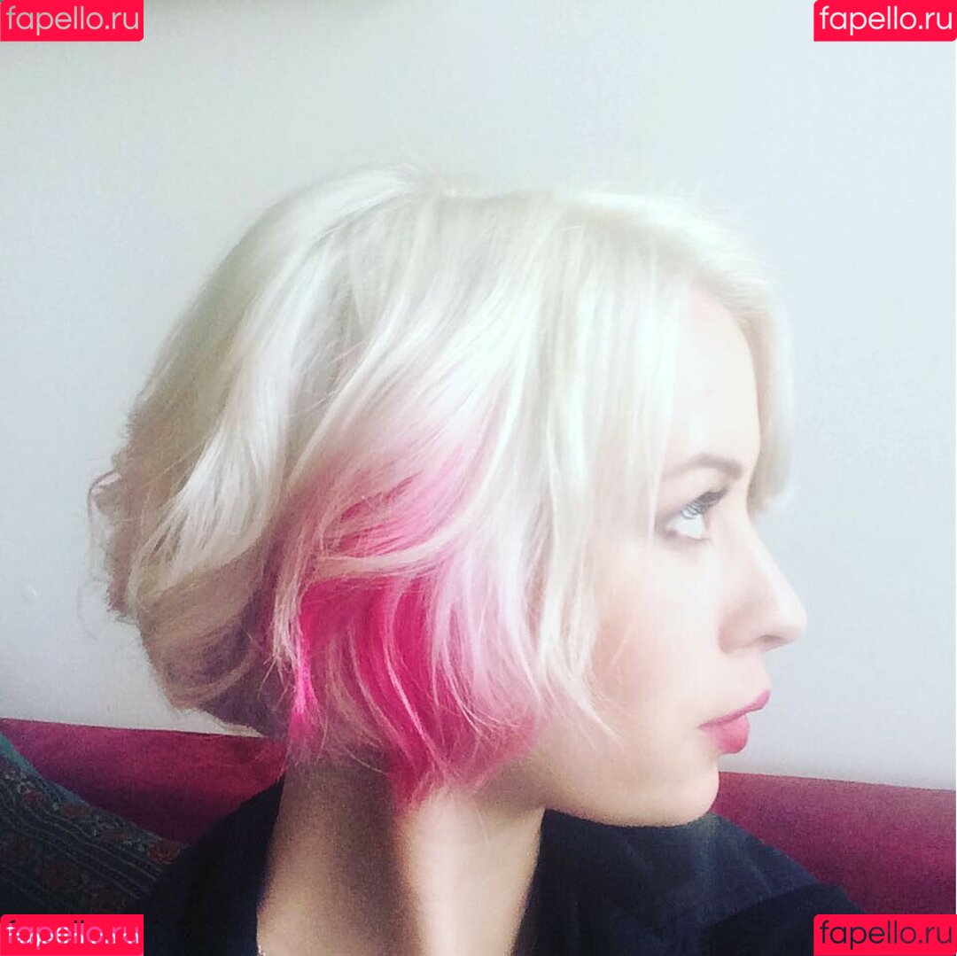 Uli Krown Onlyfans Photo Gallery 