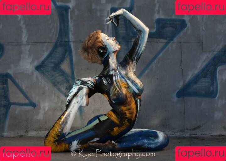 Uli Krown Onlyfans Photo Gallery 