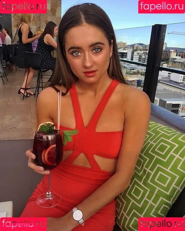 Clara Felicity Smith Onlyfans Photo Gallery 