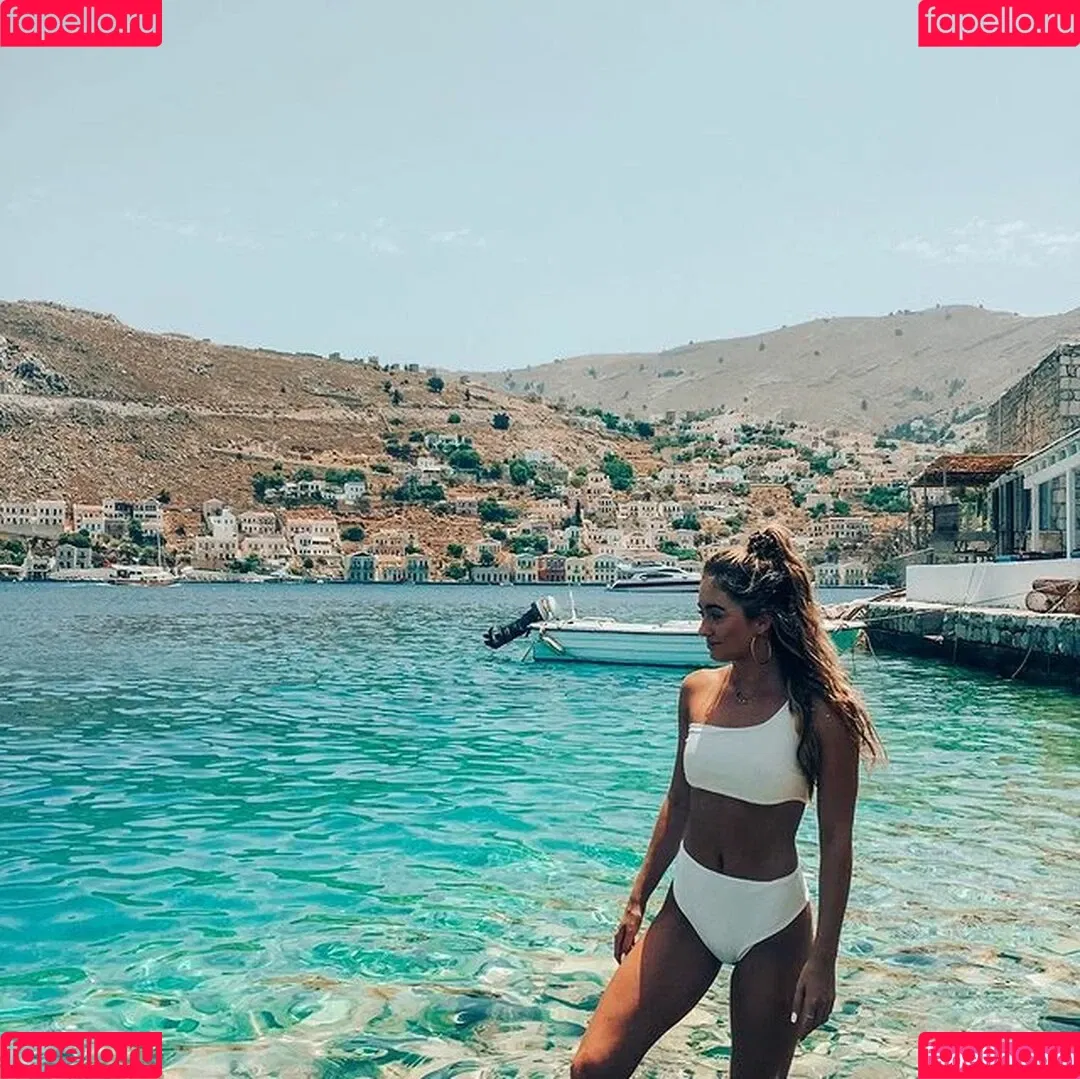 Clara Felicity Smith Onlyfans Photo Gallery 