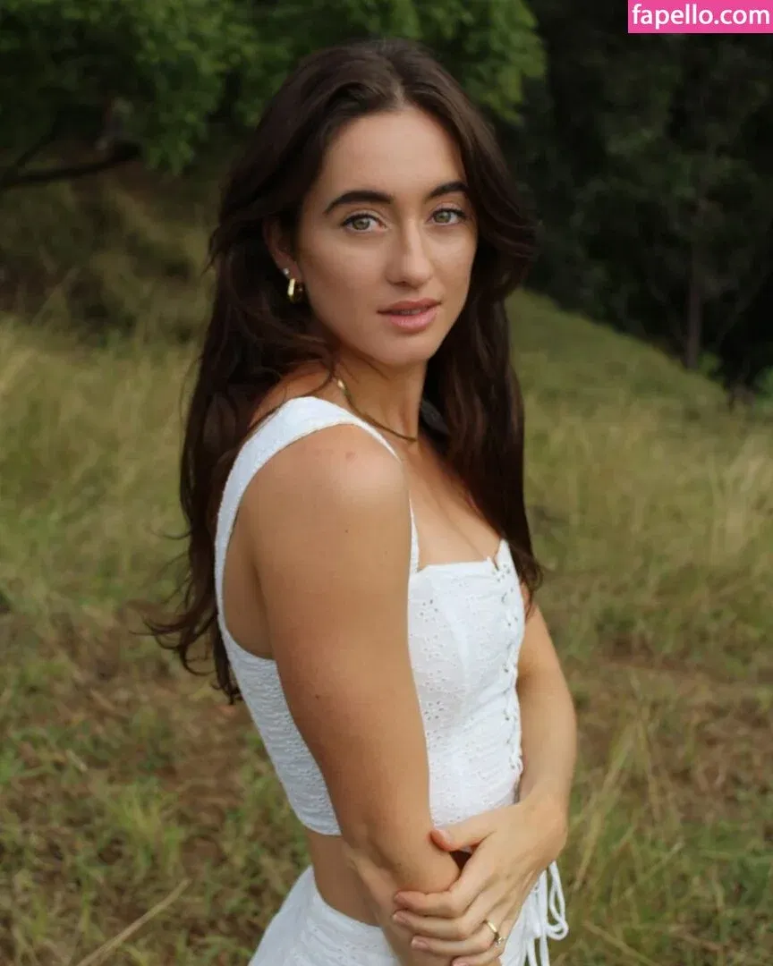 Clara Felicity Smith Onlyfans Photo Gallery 