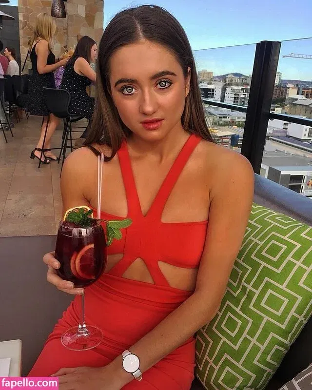 Clara Felicity Smith Onlyfans Photo Gallery 