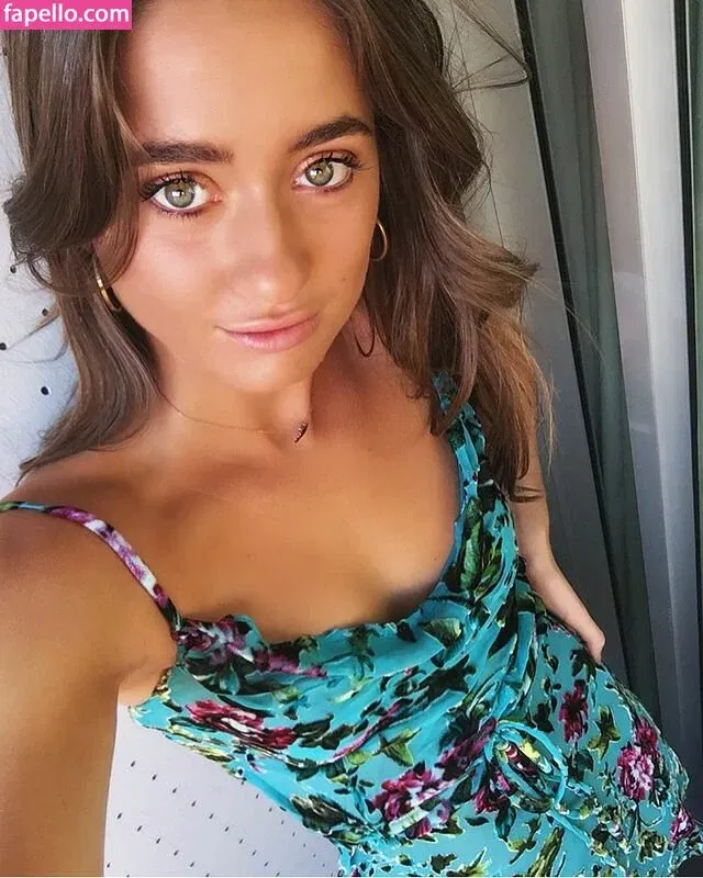 Clara Felicity Smith Onlyfans Photo Gallery 