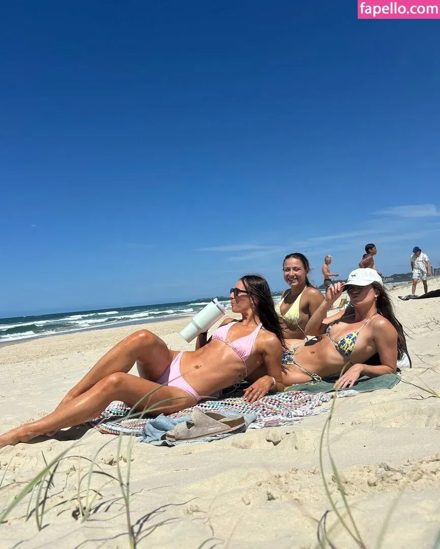 Clara Felicity Smith Onlyfans Photo Gallery 