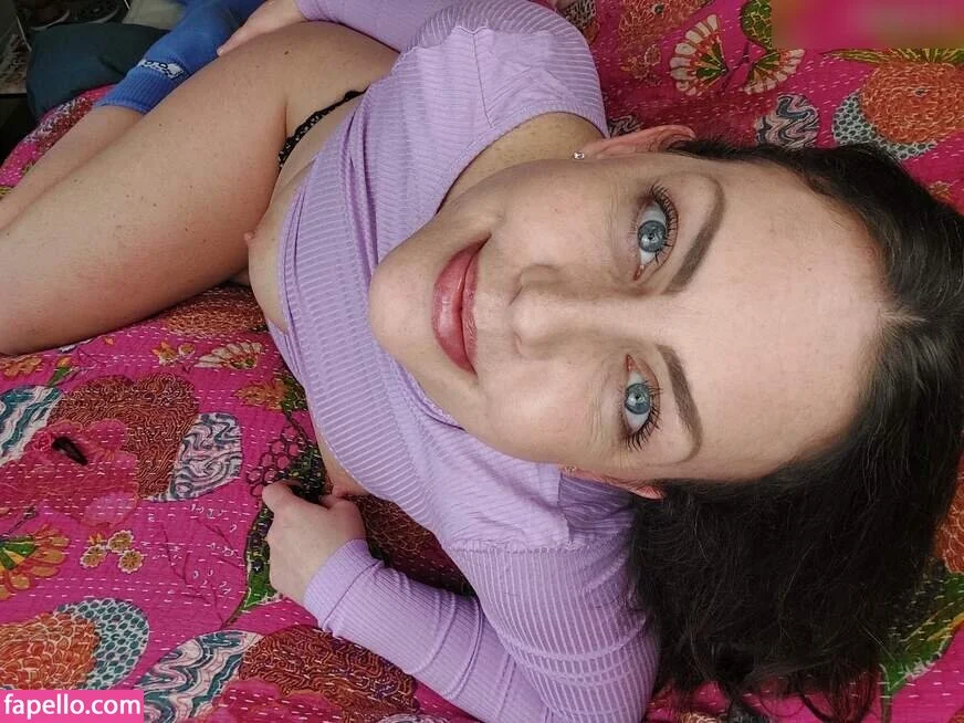 Avi-Montana Onlyfans Photo Gallery 