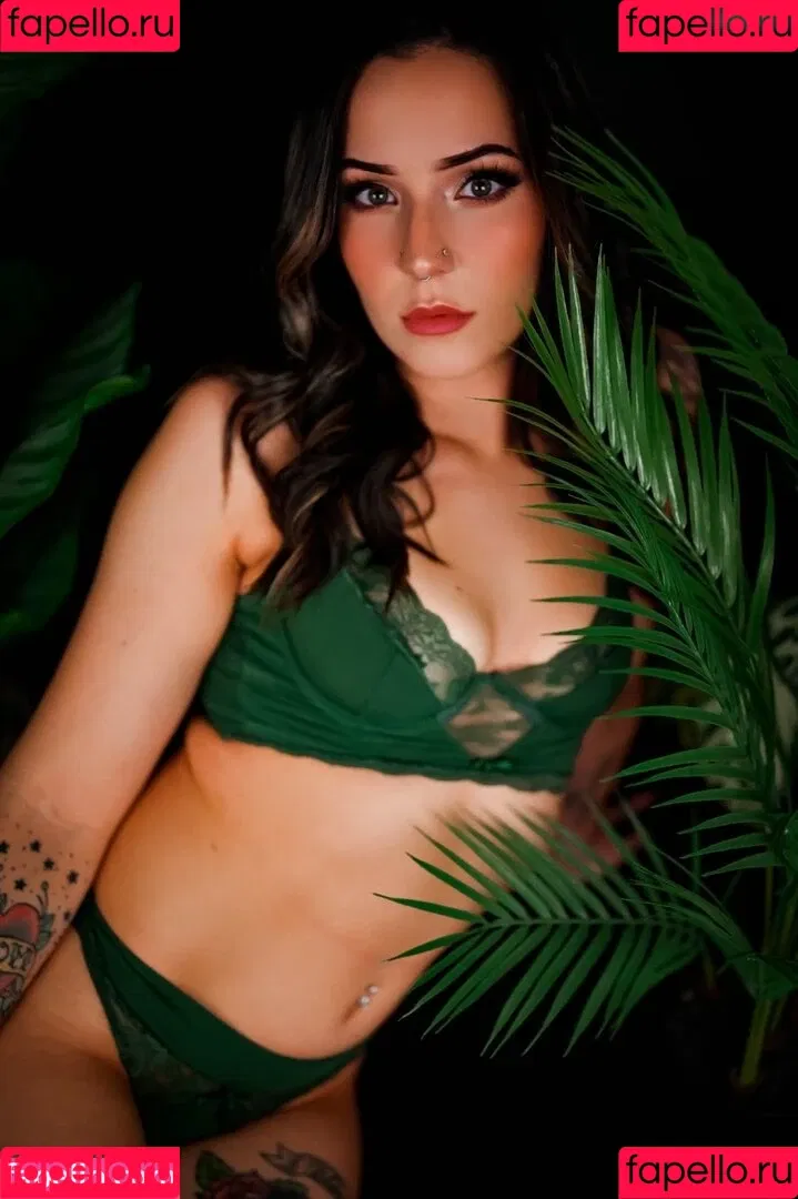 Kathrine Simons Onlyfans Photo Gallery 