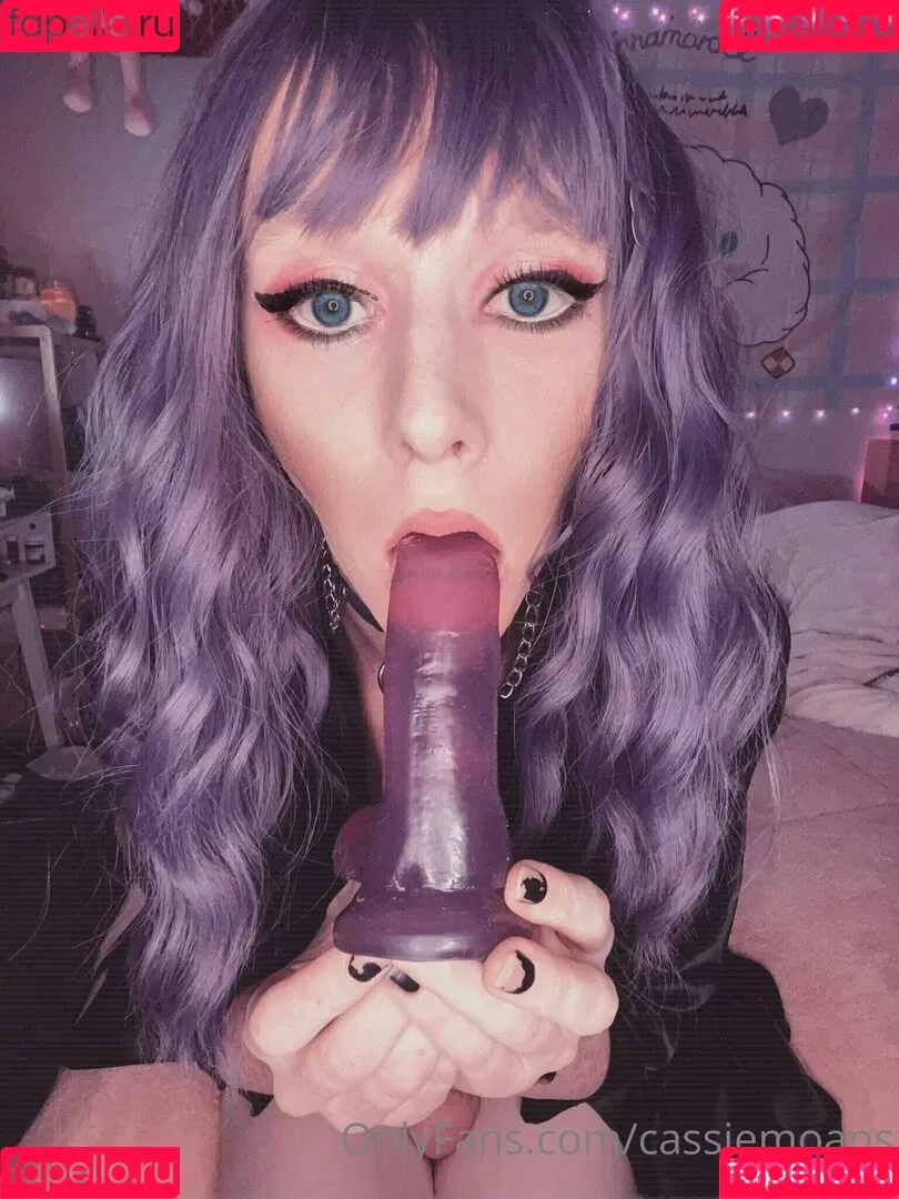 cassiemoans Onlyfans Photo Gallery 