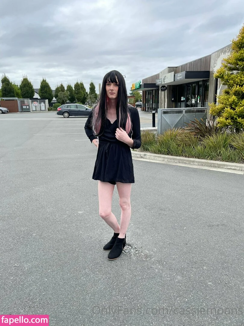 cassiemoans Onlyfans Photo Gallery 